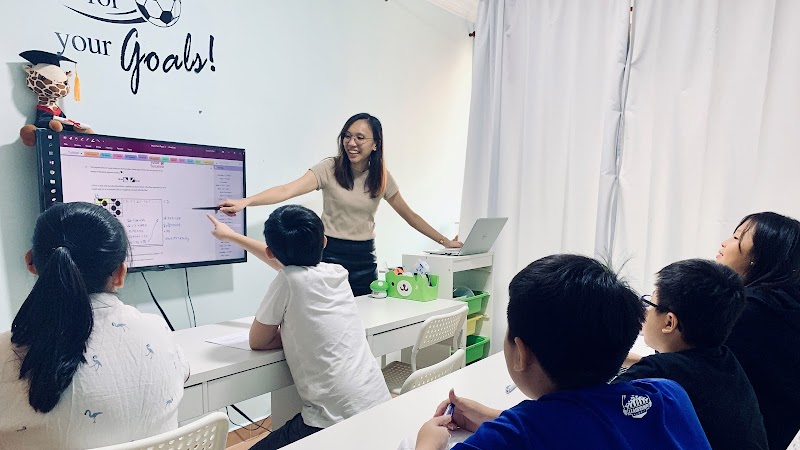 Tutor Suzanne Math & Science Academy