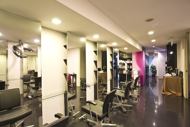 Yoke Loo Salon