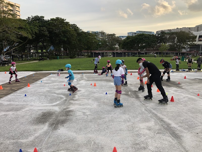 Alpha Skates International In-line Skate School